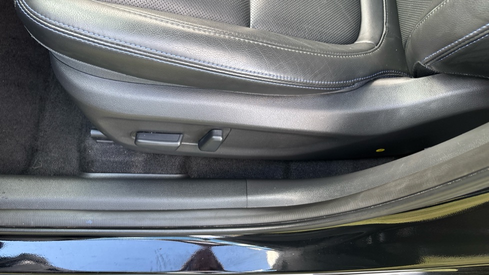 Hyundai KONA 150kW Ultimate 64kWh 5dr Auto Electric Hatchback - Image 30