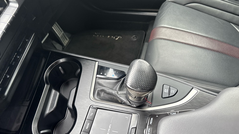 Lexus UX 250h 2.0 F-Sport 5dr CVT [Nav] Hybrid Hatchback - Image 13