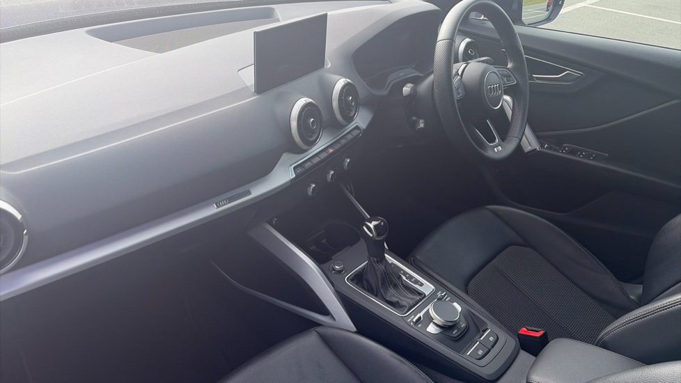 Audi Q2 35 TFSI S Line 5dr S Tronic Petrol Estate - Image 9
