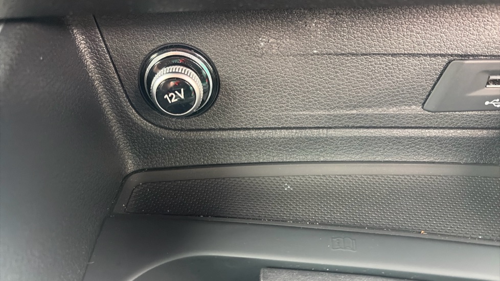 Audi Q2 35 TFSI S Line 5dr S Tronic Petrol Estate - Image 21