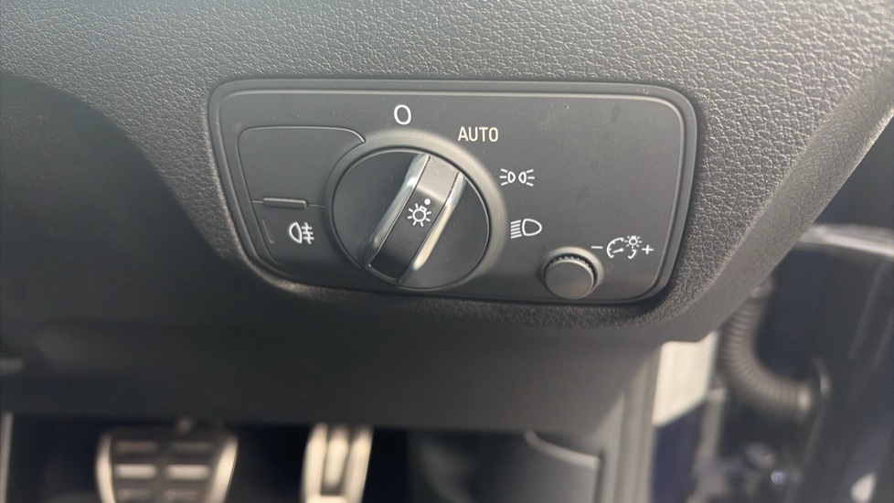 Audi Q2 35 TFSI S Line 5dr S Tronic Petrol Estate - Image 38