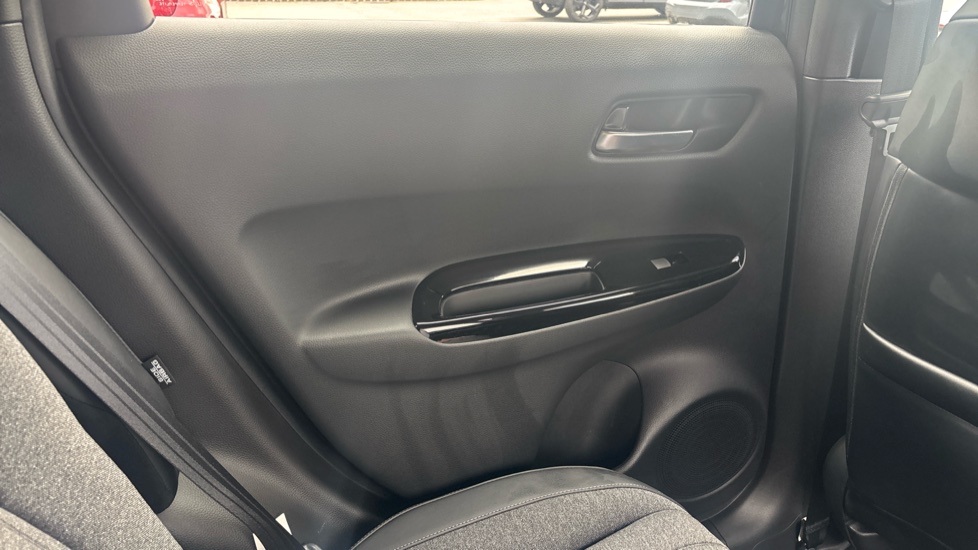 Honda Jazz 1.5 i-MMD Hybrid SR 5dr eCVT Hybrid Hatchback - Image 34