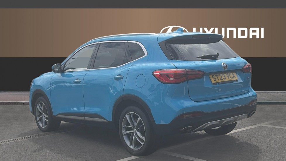 MG HS 1.5 T-GDI Exclusive 5dr DCT Petrol Hatchback - Image 2