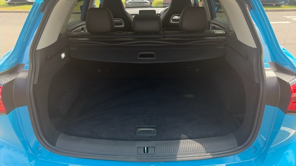 MG HS 1.5 T-GDI Exclusive 5dr DCT Petrol Hatchback - Image 4
