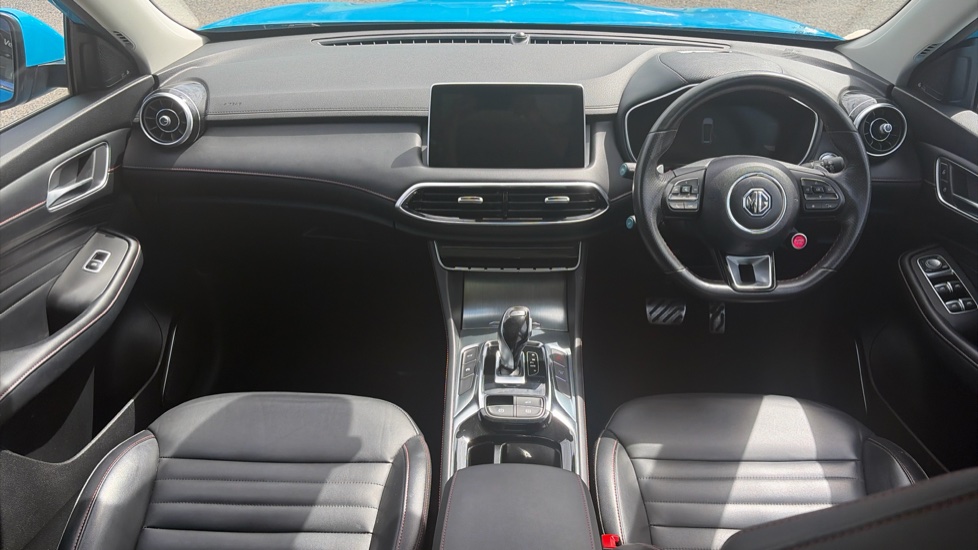 MG HS 1.5 T-GDI Exclusive 5dr DCT Petrol Hatchback - Image 10