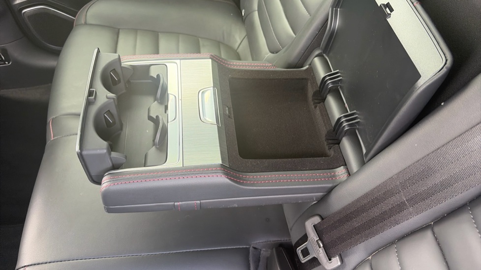 MG HS 1.5 T-GDI Exclusive 5dr DCT Petrol Hatchback - Image 32