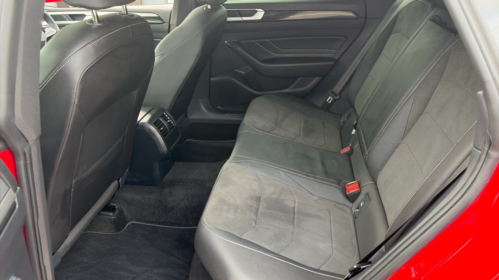 Volkswagen Arteon 1.4 TSI eHybrid R-Line 5dr DSG Hatchback - Image 16