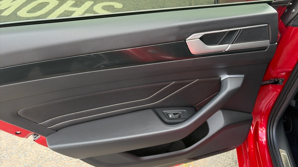 Volkswagen Arteon 1.4 TSI eHybrid R-Line 5dr DSG Hatchback - Image 27
