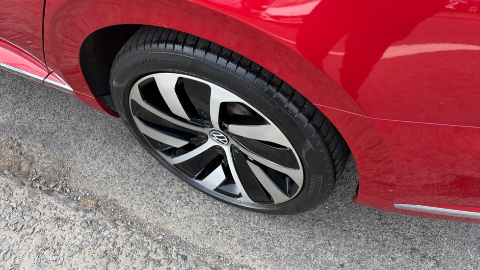Volkswagen Arteon 1.4 TSI eHybrid R-Line 5dr DSG Hatchback - Image 28