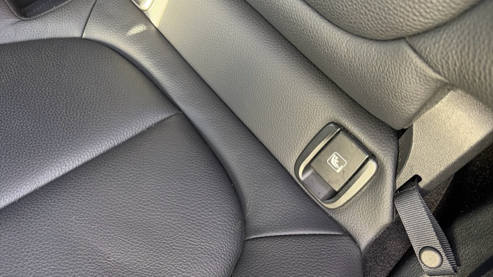 BMW X2 sDrive 20i M Sport 5dr Step Auto Petrol Hatchback - Image 38