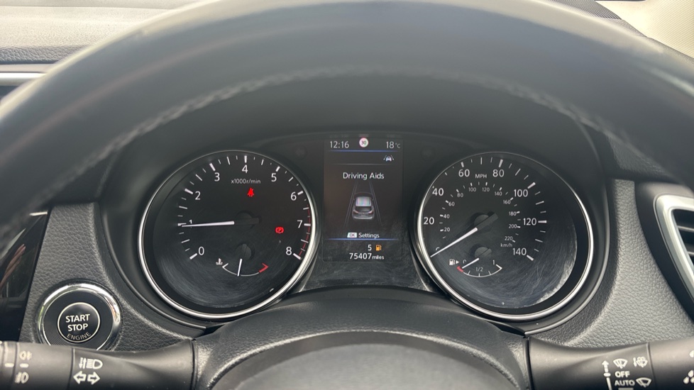Nissan Qashqai 1.3 DiG-T N-Motion 5dr Petrol Hatchback - Image 18