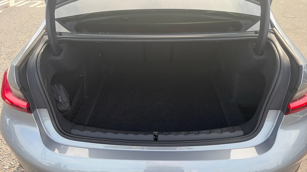 BMW 3 Series 320i M Sport 4dr Step Auto Petrol Saloon - Image 4