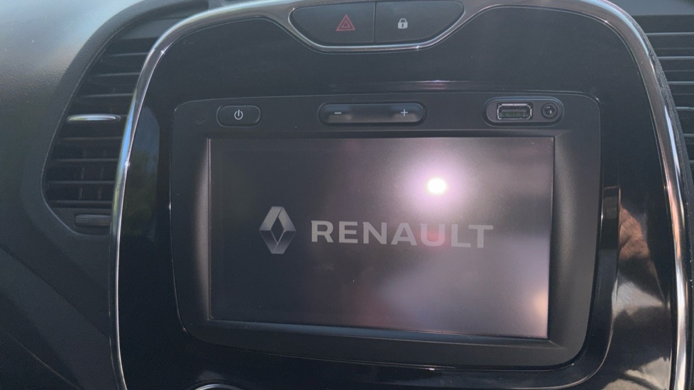 Renault Captur 1.5 dCi 90 Dynamique S Nav 5dr Diesel Hatchback - Image 12
