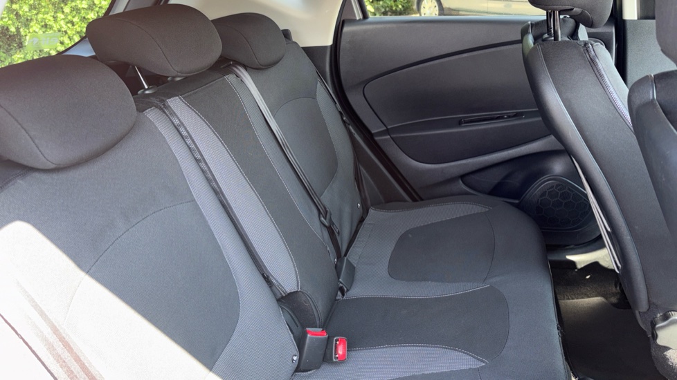 Renault Captur 1.5 dCi 90 Dynamique S Nav 5dr Diesel Hatchback - Image 16