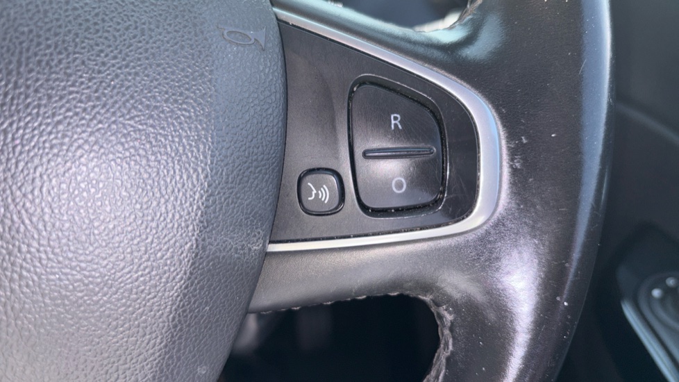 Renault Captur 1.5 dCi 90 Dynamique S Nav 5dr Diesel Hatchback - Image 24