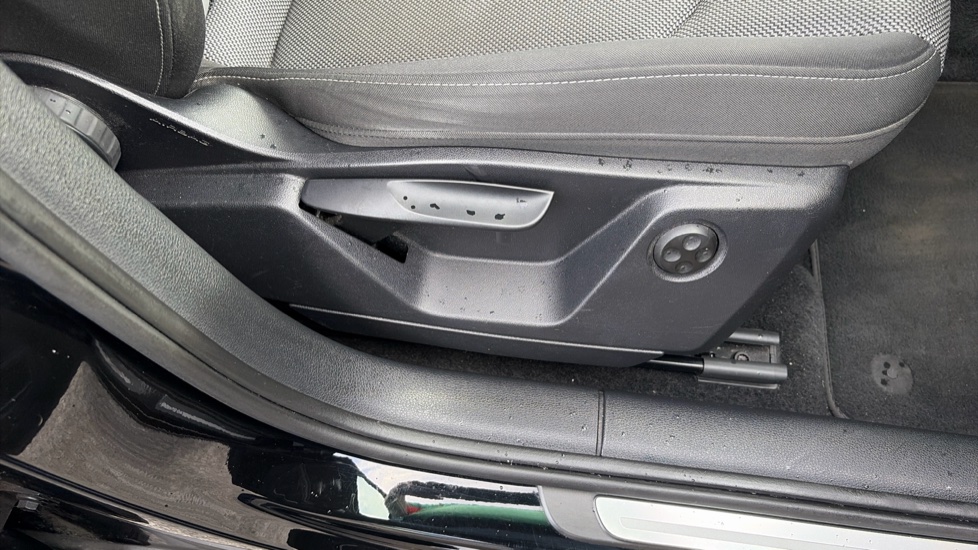 Audi Q2 35 TFSI Sport 5dr Petrol Estate - Image 38