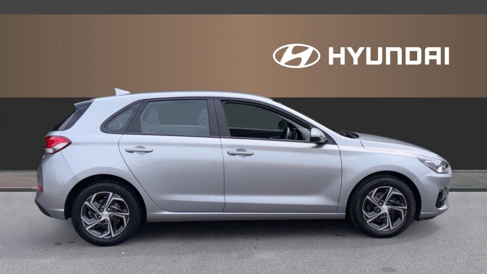 Hyundai i30 1.0T GDi SE Connect 5dr DCT Petrol Hatchback - Image 5