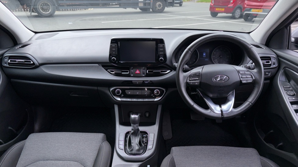 Hyundai i30 1.0T GDi SE Connect 5dr DCT Petrol Hatchback - Image 10