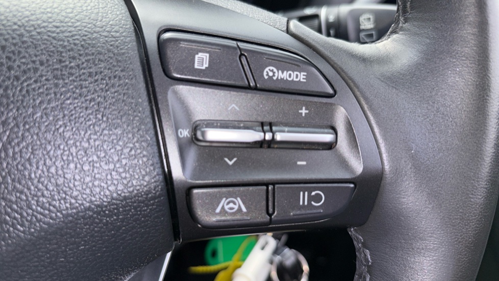 Hyundai i30 1.0T GDi SE Connect 5dr DCT Petrol Hatchback - Image 23