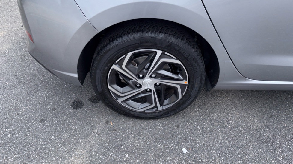 Hyundai i30 1.0T GDi SE Connect 5dr DCT Petrol Hatchback - Image 38