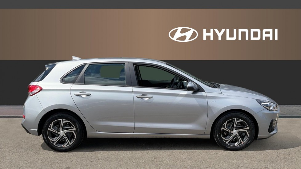 Hyundai i30 1.0T GDi SE Connect 5dr DCT Petrol Hatchback - Image 5