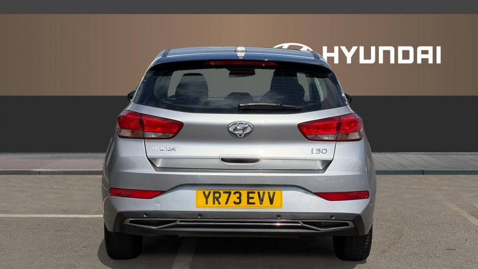 Hyundai i30 1.0T GDi SE Connect 5dr DCT Petrol Hatchback - Image 6