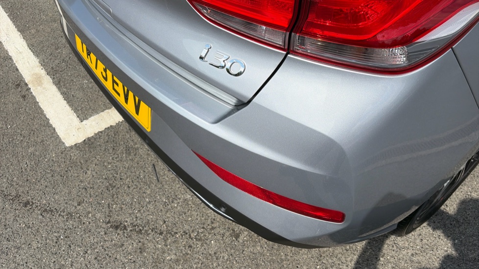 Hyundai i30 1.0T GDi SE Connect 5dr DCT Petrol Hatchback - Image 30