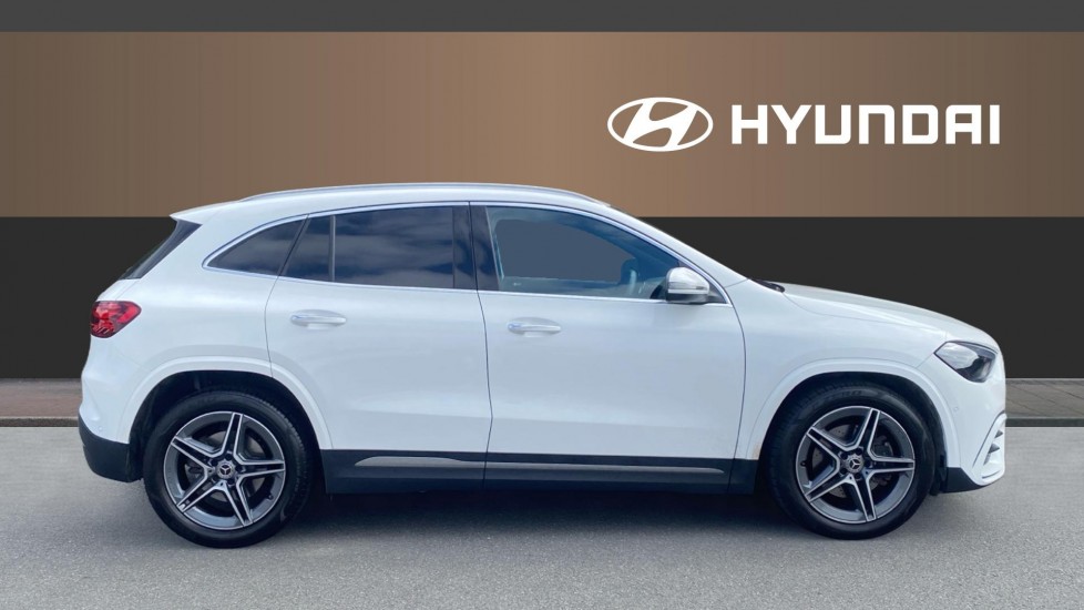 Mercedes-Benz GLA 220d 4Matic AMG Line Executive 5dr Auto Diesel Hatchback - Image 5