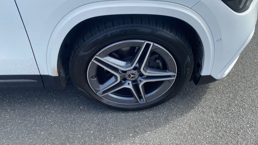 Mercedes-Benz GLA 220d 4Matic AMG Line Executive 5dr Auto Diesel Hatchback - Image 38