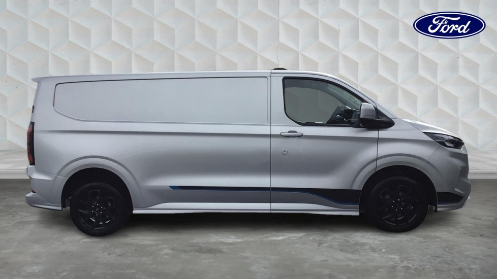 2024 Ford Transit Custom Moondust Silver £29,000 Newport