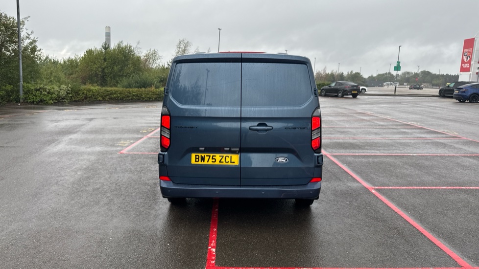 Ford Transit Custom 320 L2 Diesel Fwd 2.0 EcoBlue 136ps H1 Van Limited Auto - Image 11