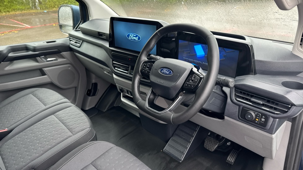 Ford Transit Custom 320 L2 Diesel Fwd 2.0 EcoBlue 136ps H1 Van Limited Auto - Image 16