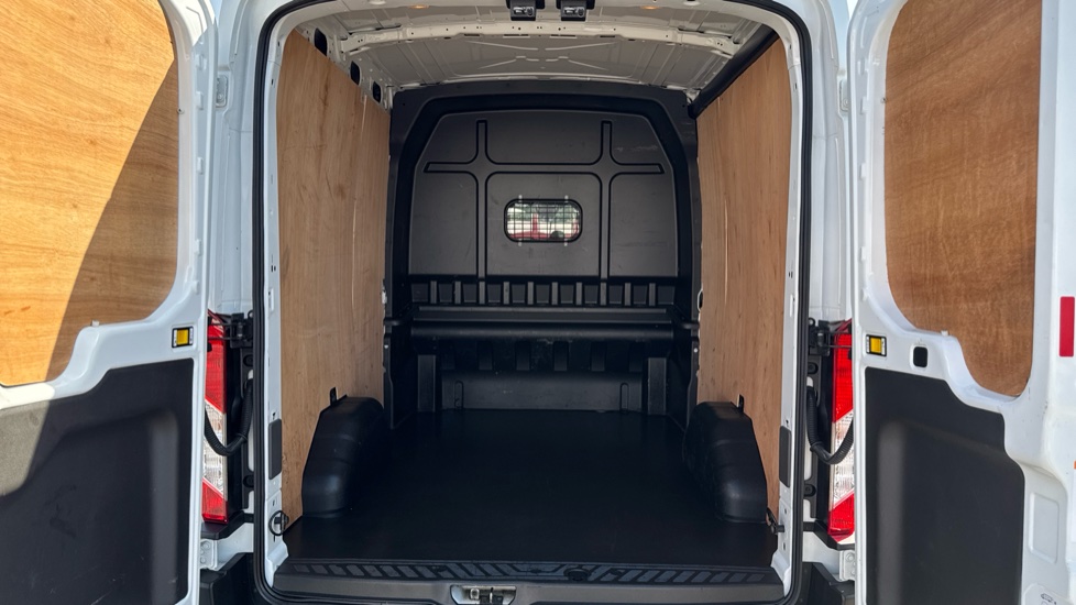 Ford Transit 350 L3 Diesel Fwd 2.0 EcoBlue 130ps H2 Trend Double Cab Van - Image 12
