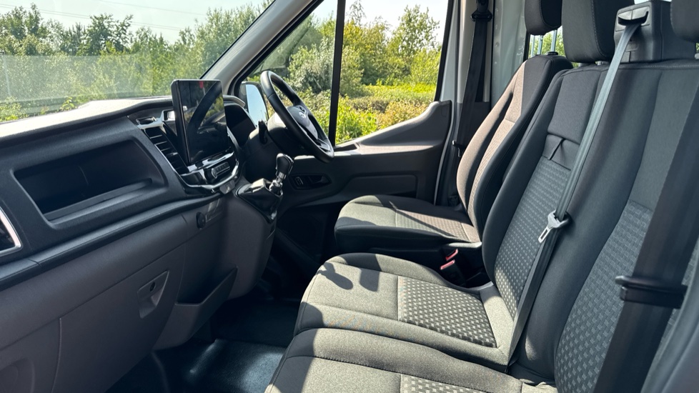 Ford Transit 350 L3 Diesel Fwd 2.0 EcoBlue 130ps H2 Trend Double Cab Van - Image 13