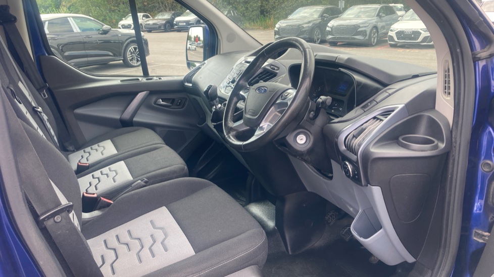 Ford Transit Custom 290 Swb Diesel Fwd 2.0 TDCi 130ps High Roof Limited Van - Image 6