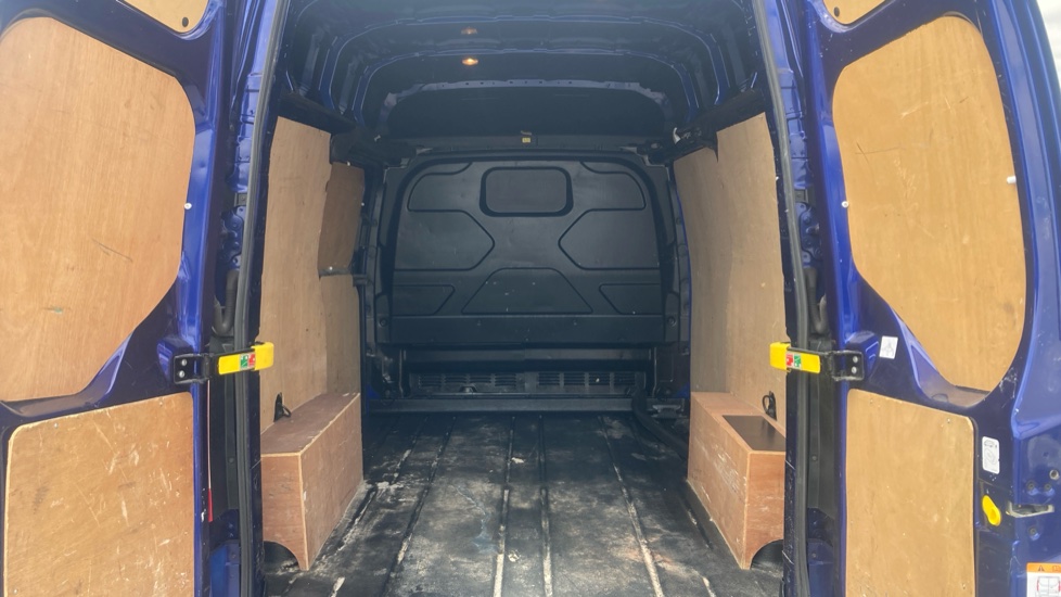 Ford Transit Custom 290 Swb Diesel Fwd 2.0 TDCi 130ps High Roof Limited Van - Image 12