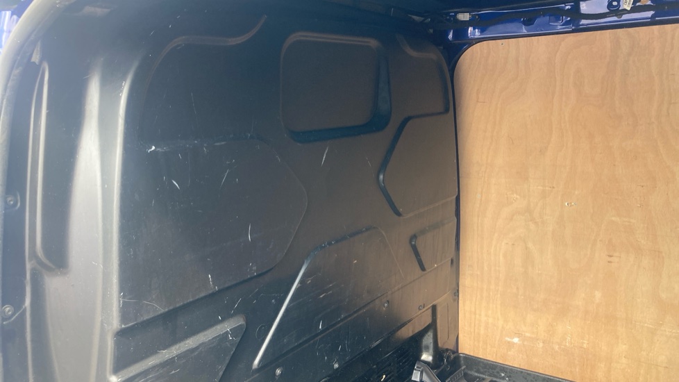 Ford Transit Custom 290 Swb Diesel Fwd 2.0 TDCi 130ps High Roof Limited Van - Image 18