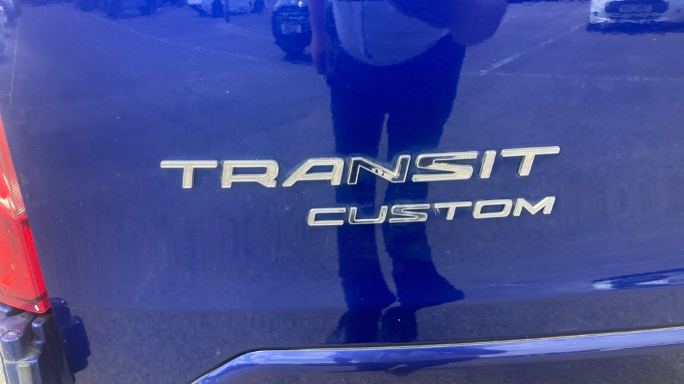 Ford Transit Custom 290 Swb Diesel Fwd 2.0 TDCi 130ps High Roof Limited Van - Image 21