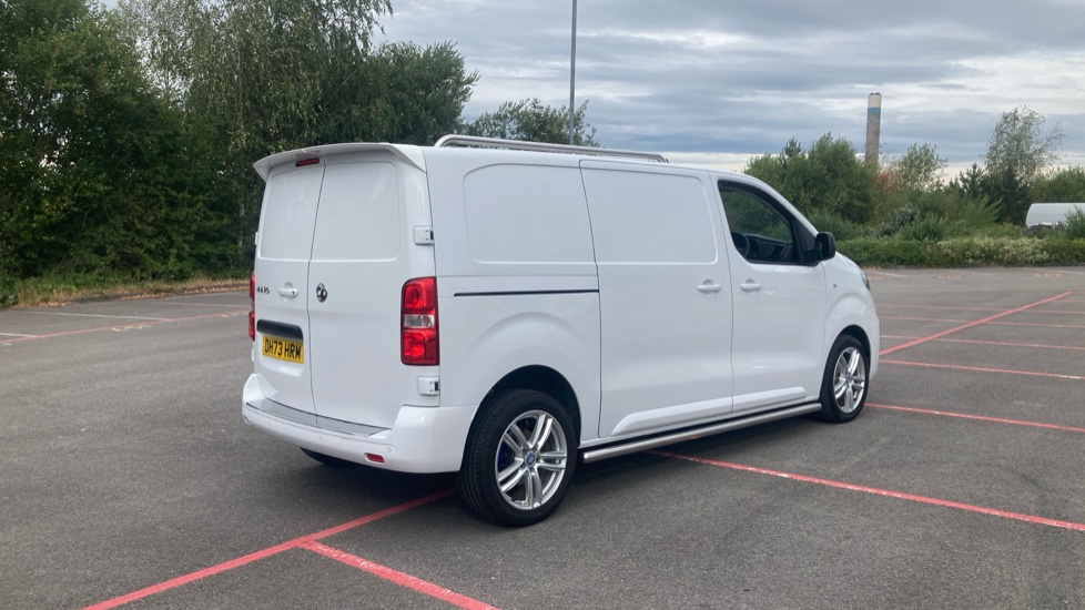 Vauxhall Vivaro L1 Diesel 3100 2.0d 145PS Pro H1 Van - Image 10