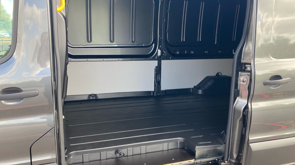 Ford Transit E-350 L3 Rwd 135kW 68kWh H2 Trend Van Auto - Image 5