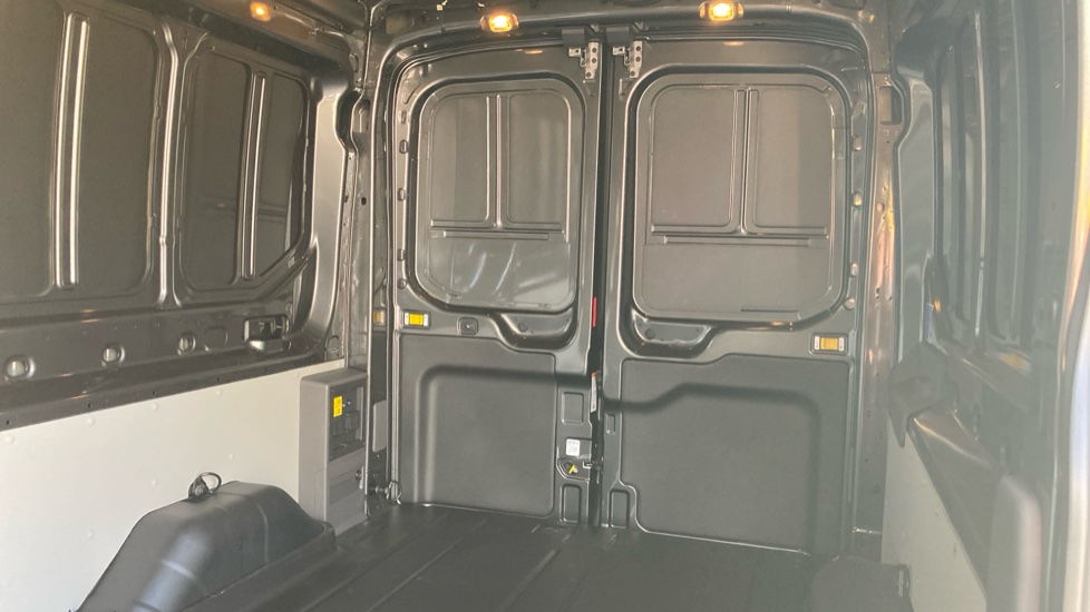 Ford Transit E-350 L3 Rwd 135kW 68kWh H2 Trend Van Auto - Image 14