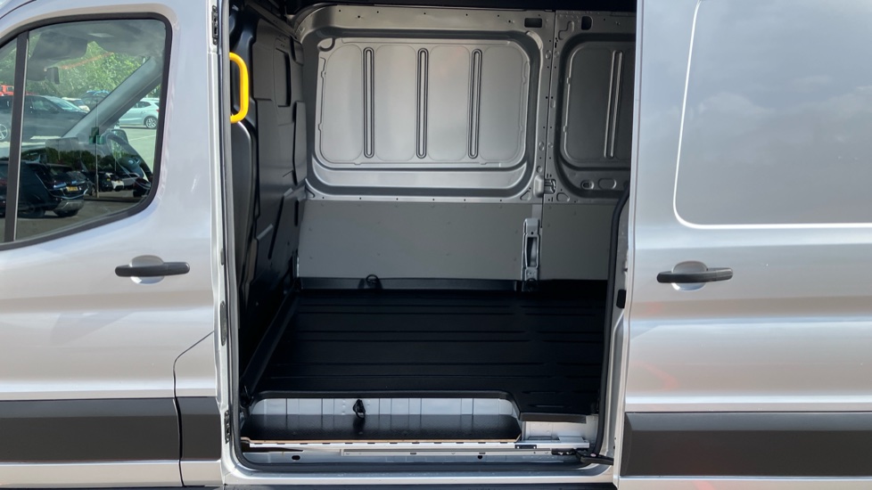 Ford Transit E-350 L3 Rwd 135kW 68kWh H2 Trend Van Auto [DAP] - Image 5
