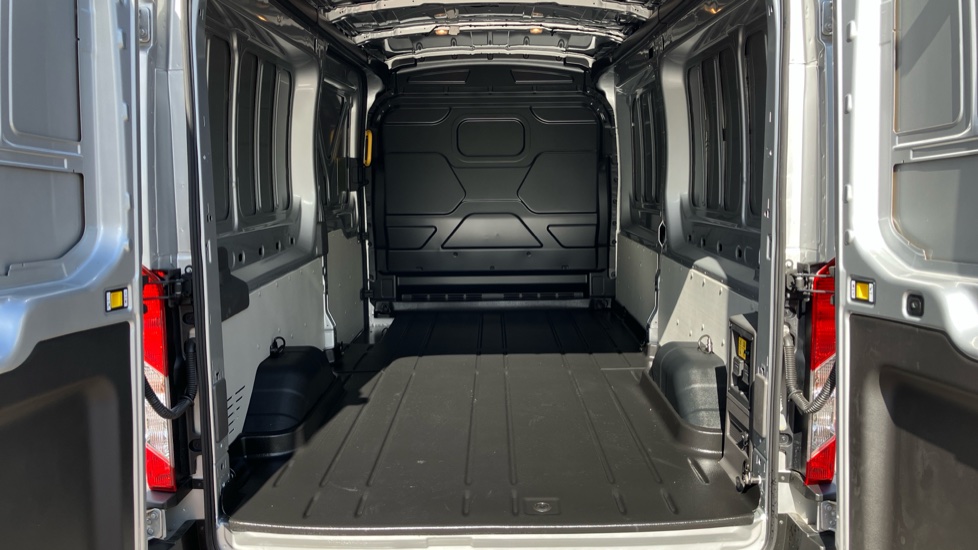 Ford Transit E-350 L3 Rwd 135kW 68kWh H2 Trend Van Auto [DAP] - Image 12