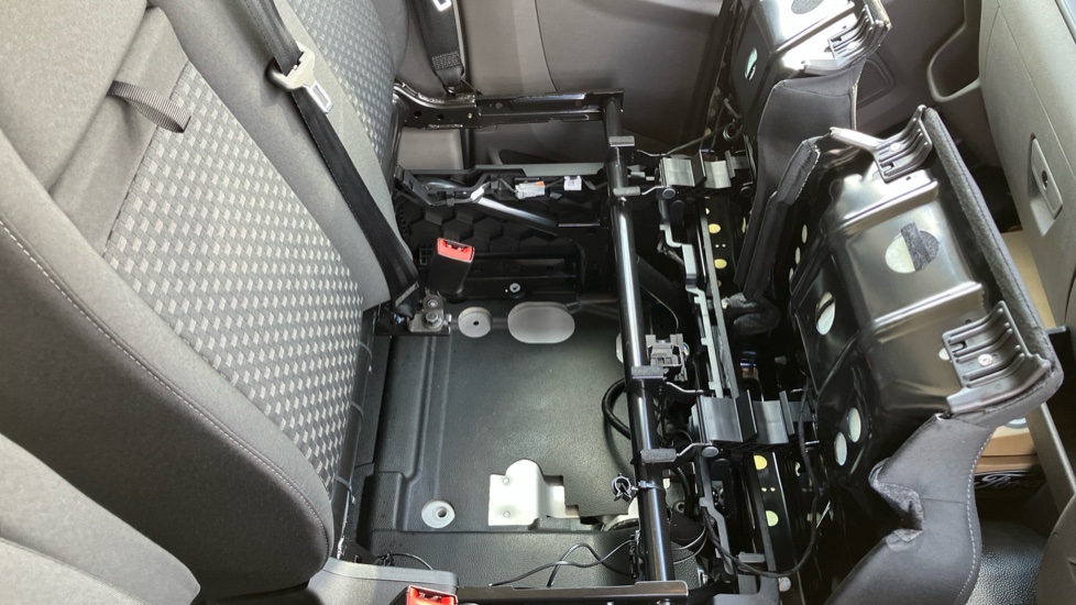 Ford Transit E-350 L3 Rwd 135kW 68kWh H2 Trend Van Auto [DAP] - Image 31