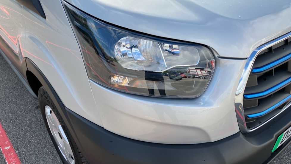 Ford Transit E-350 L3 Rwd 135kW 68kWh H2 Trend Van Auto [DAP] - Image 34