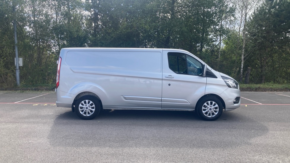 Ford Transit Custom 300 L2 Diesel Fwd 2.0 EcoBlue 130ps Low Roof Limited Van - Image 9