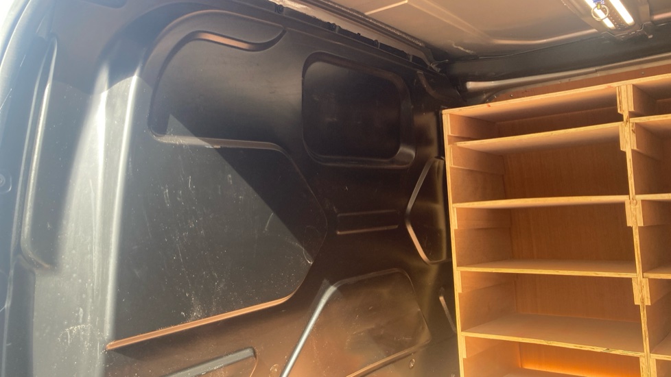 Ford Transit Custom 300 L2 Diesel Fwd 2.0 EcoBlue 130ps Low Roof Limited Van - Image 18