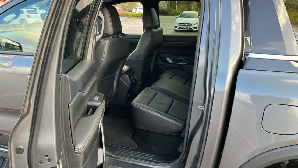 Ford Ranger Petrol Pick Up D/Cab Wildtrak 2.3 EB PHEV 281 Auto [NI] - Image 5