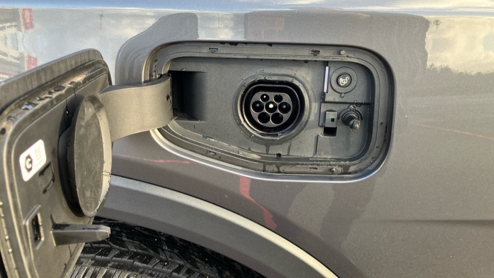 Ford Ranger Petrol Pick Up D/Cab Wildtrak 2.3 EB PHEV 281 Auto [NI] - Image 25