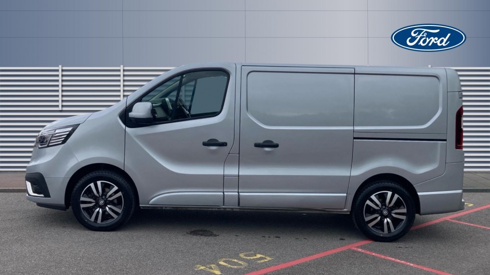 Renault Trafic Swb Diesel SL30 Blue dCi 150 Extra Sport Van - Image 4